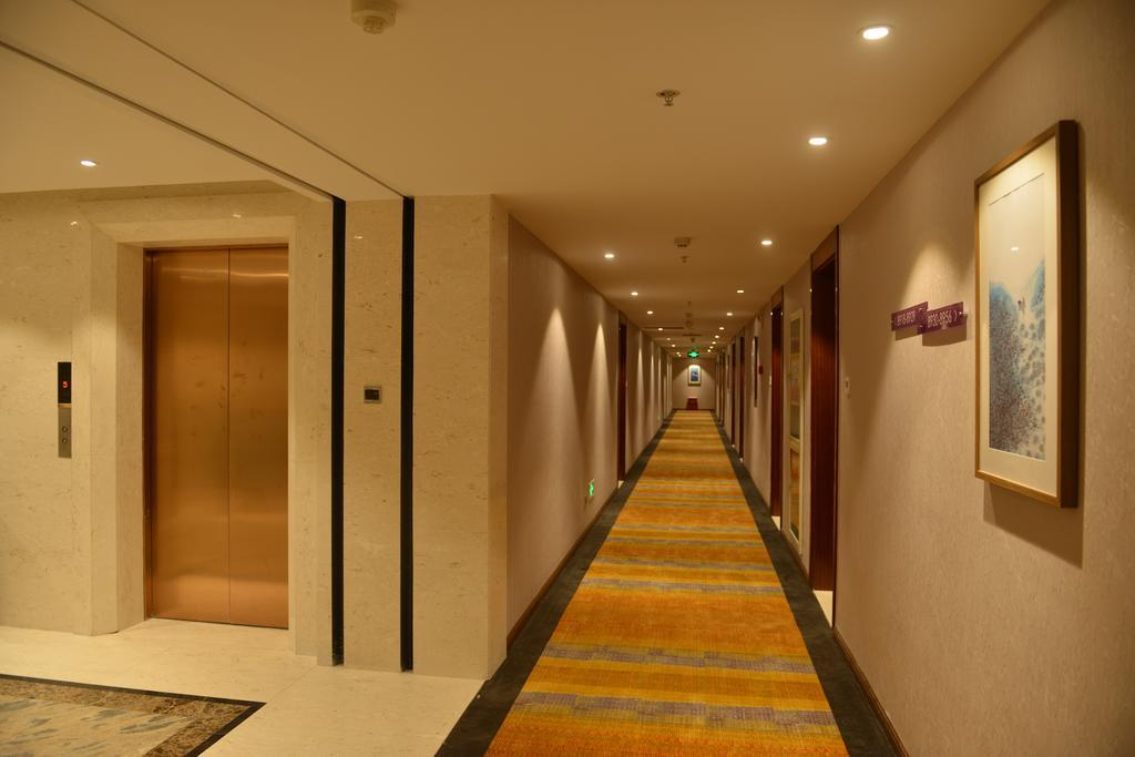 Yitel Ningbo Old Bund Hotel Exterior foto